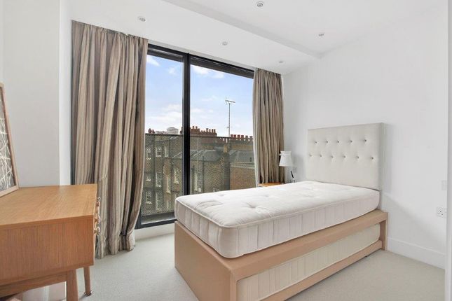 Flat to rent in Hyde Park Square, London