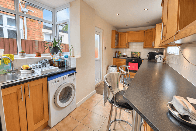 31, Woodlands Drive, Loughborough photo 4