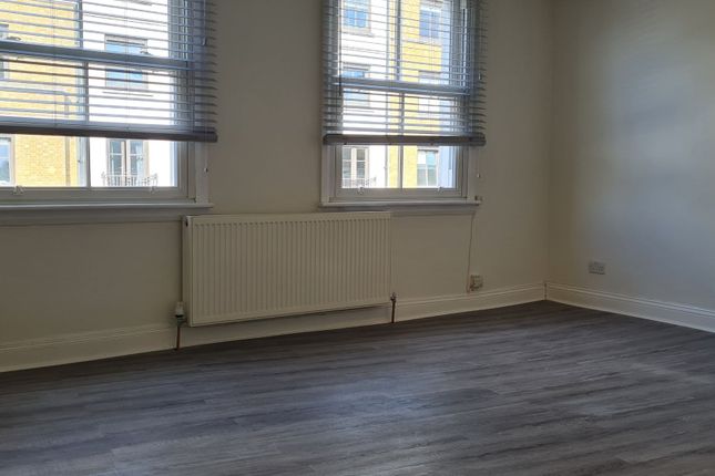 117B Holloway Road, London photo 3
