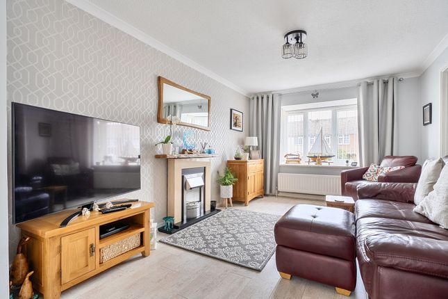 56 Imperial Drive, Sheerness photo 2