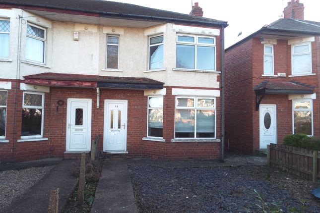 Thumbnail End terrace house for sale in County Road South, Hull