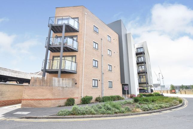 Thumbnail Flat for sale in Wharf Road, Chelmsford
