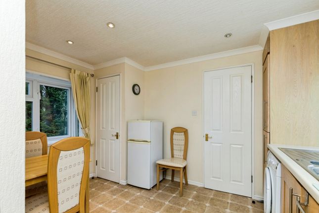 1A,, Partridge Place, Turners Hill photo 4