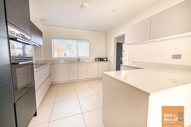 18, Regency Drive, Exeter photo 2