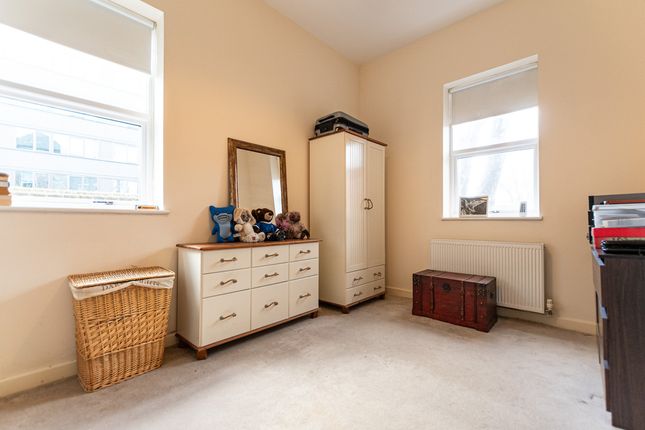 Flat for sale in Crosby Road North, Waterloo, Liverpool