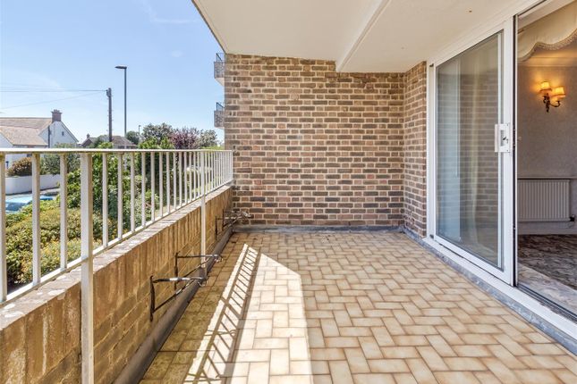 5, Belmer Court, Worthing photo 2