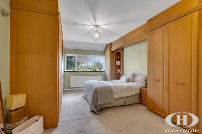 43, Minterne Avenue, Southall photo 4