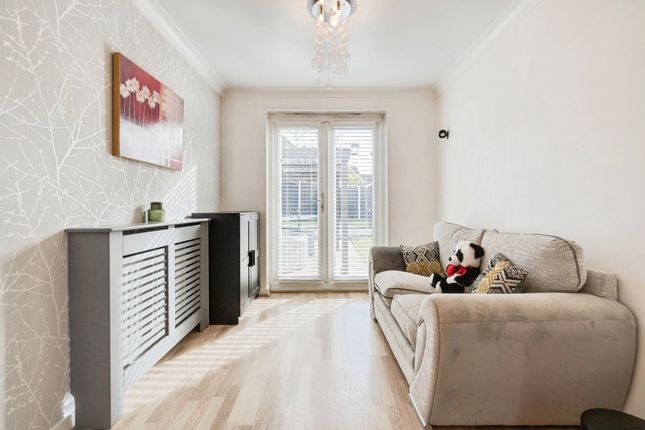 69, Chatsworth Fold, Wigan photo 4