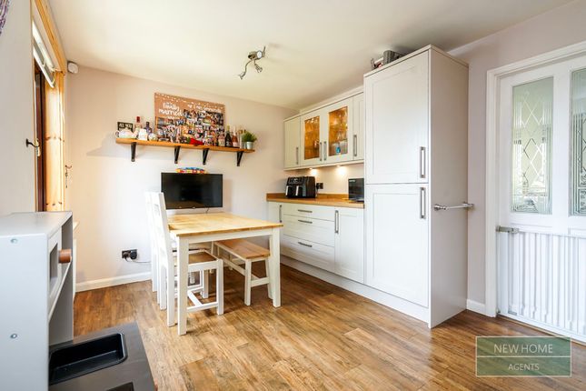 30, Eavestone Grove, Harrogate photo 5