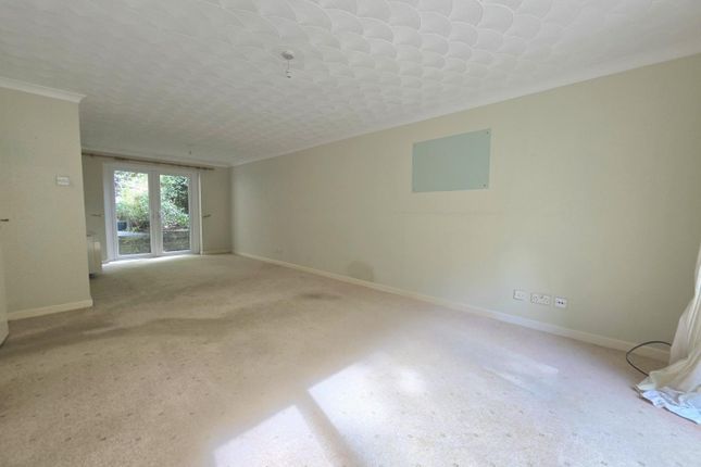 11 Coombe Park, Saltash photo 4