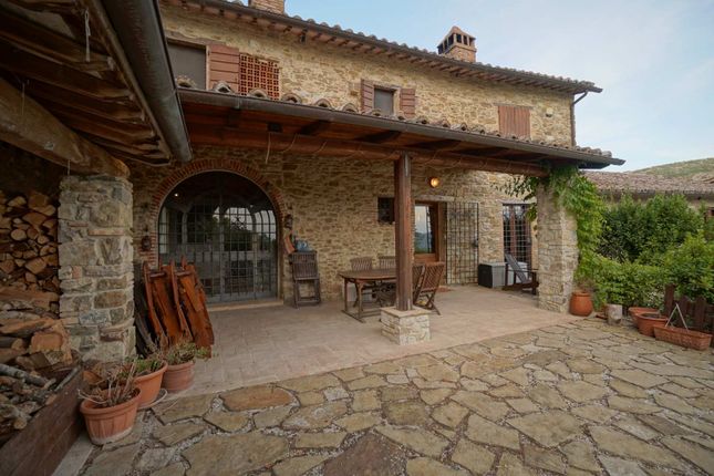 Farmhouse for sale in Strada Dei Calderoni, Perugia (Town), Perugia, Umbria, Italy