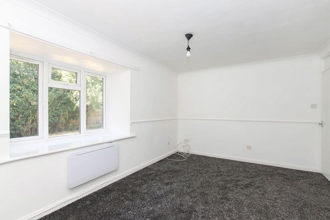 21, Hales Park Close, Hemel Hempstead photo 3