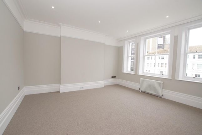 Flat for sale in 2 Howard Square, Eastbourne