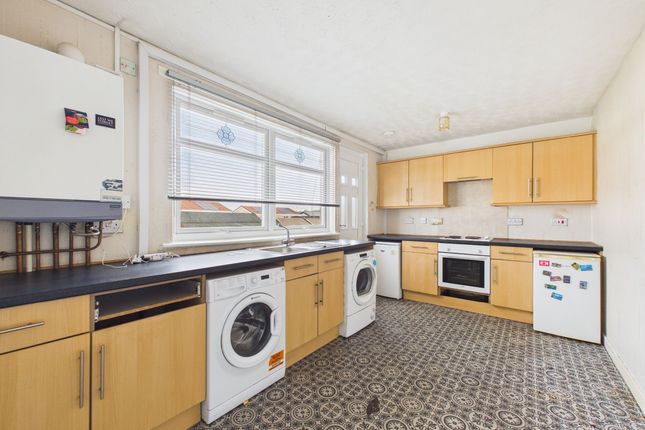 33 Eastwood Drive, Wishaw photo 4