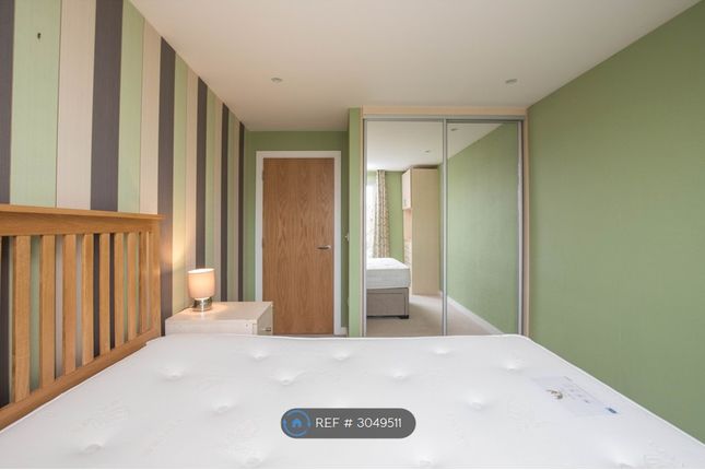 Rivington Apartments, Railway Terrace, Slough photo 5