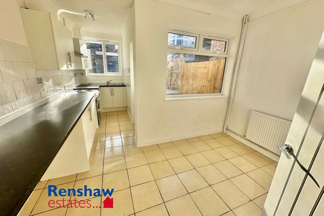 107 Station Road, Ilkeston photo 3