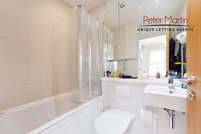 21, Accommodation Road, London photo 4