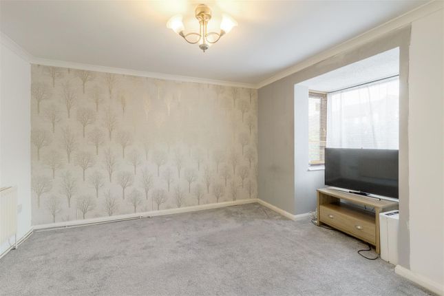 230, Senwick Drive, Wellingborough photo 3