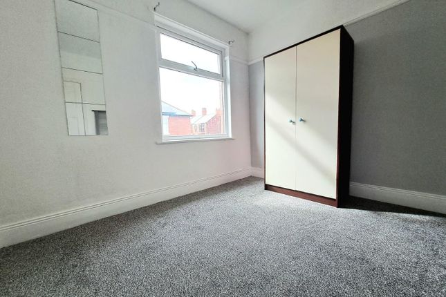 Flat to rent in Addycombe Terrace, Newcastle Upon Tyne