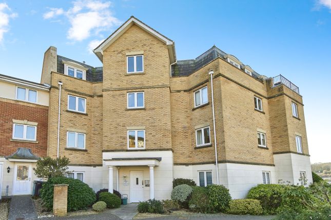 Flat for sale in Medina View, East Cowes, Isle Of Wight