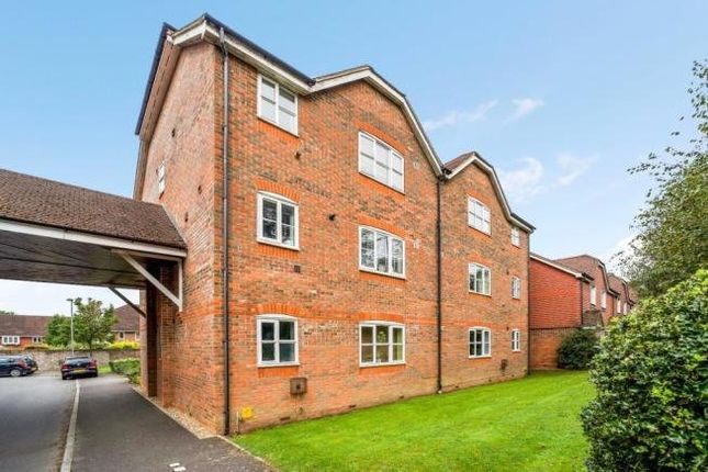 1 bed flat for sale in Royal Huts Avenue, Hindhead, Surrey GU26