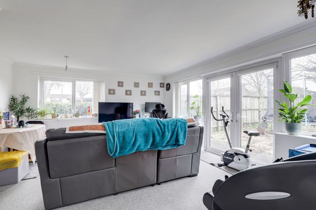 18 Nearsby Drive, Nottingham photo 4