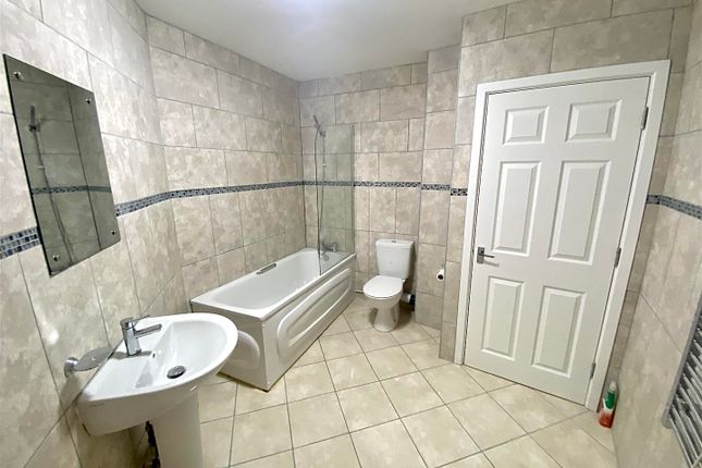 Flat 14, Regina House, 2, Upper Rushall Street, Walsall photo 4