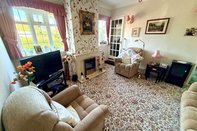 21, High Hill, Wolverhampton photo 3