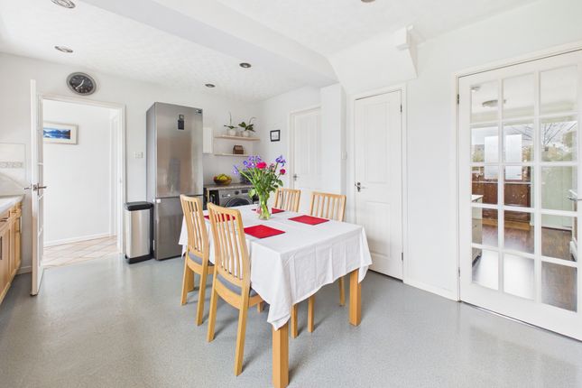 4 Lyndhurst Close, Cambridge photo 4