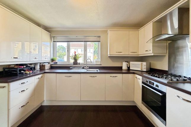 11, The Grange, Rotherham photo 4