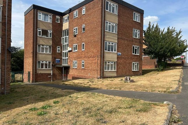 2-bed flat on 158, Mount Road, Wolverhampton, £55,000