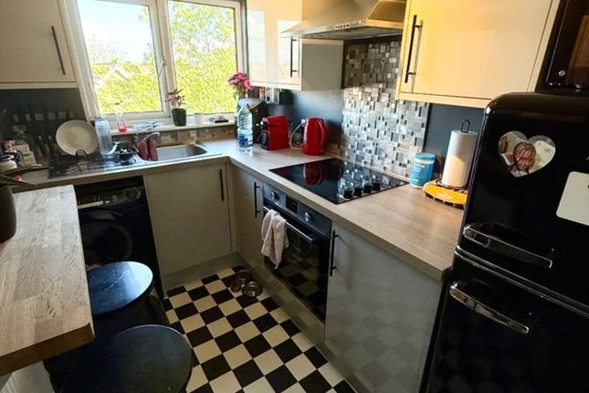 Brigstock Road, London photo 4