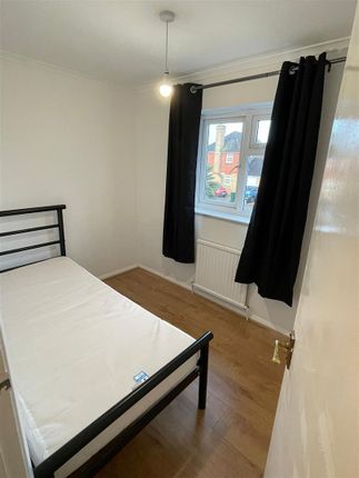 Property to rent in Brookside Road, Watford