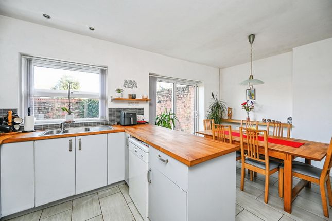 25, Park Way, Merseyside photo 4