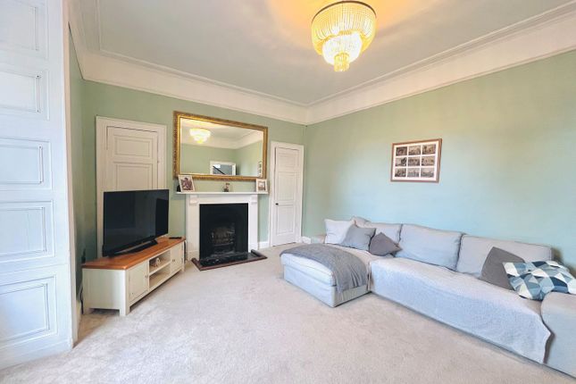 1 Buckingham Place, Glamorgan Street, Brecon photo 3