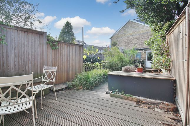 36 Talbot Road, Isleworth photo 3