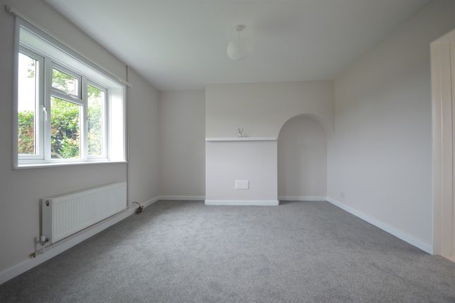 82, Newlands Lane, Chichester photo 4