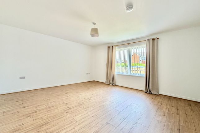 85, Broomage Crescent, Larbert photo 5