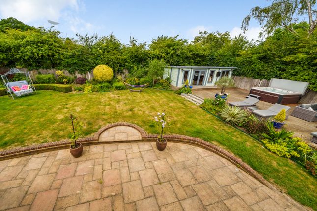 Detached house for sale in Brownings Orchard, Rodmersham, Sittingbourne, Kent