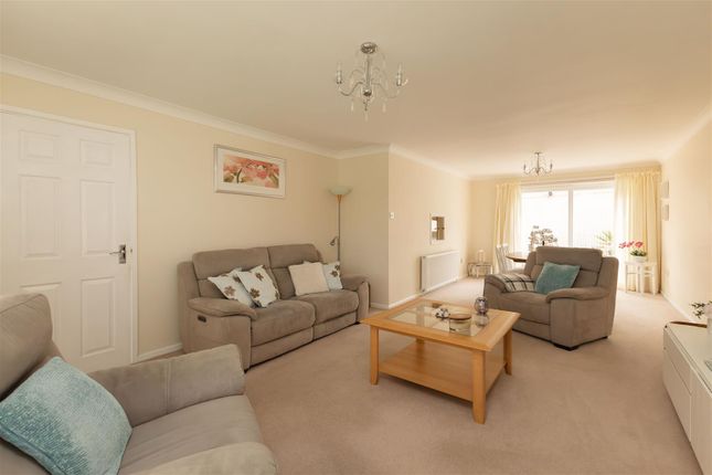 1, Hollybank Gardens, St. Leonards-On-Sea photo 3