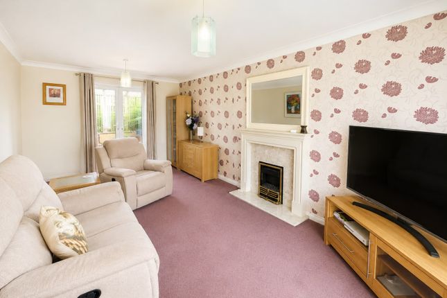 114, Oakleigh Road, Bradford photo 4