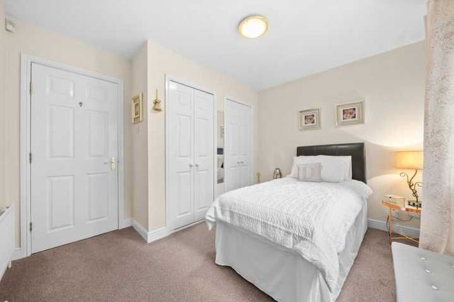 Flat 0/1, 31 Barrachnie Drive, Garrowhill photo 4