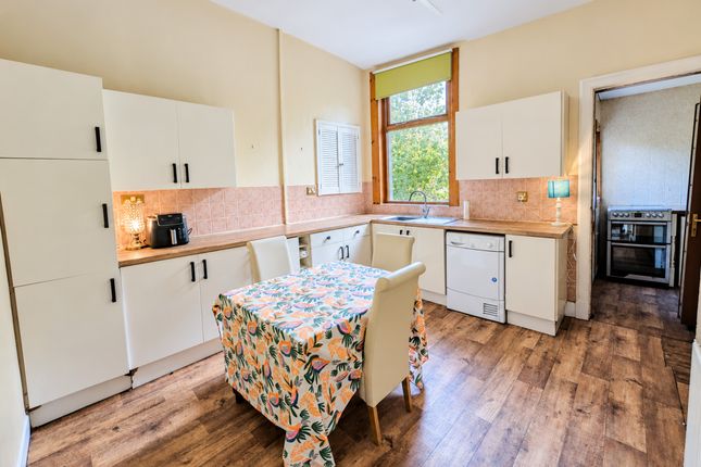 18, Burnbank Street, Stevenston photo 4