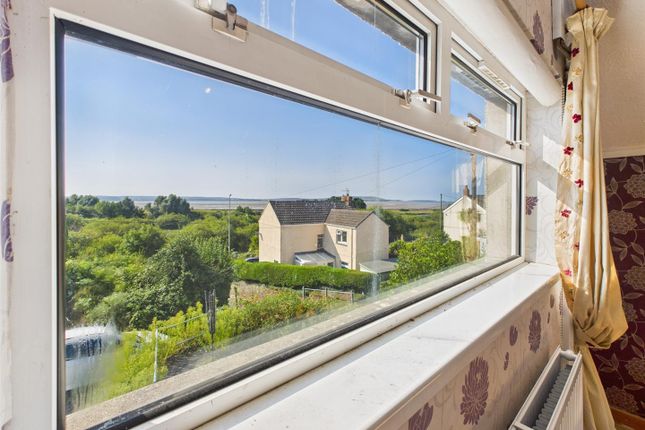 47, Stradey Hill, Llanelli photo 3
