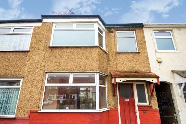 Inverness Avenue Enfield En1 3 Bedroom Terraced House For