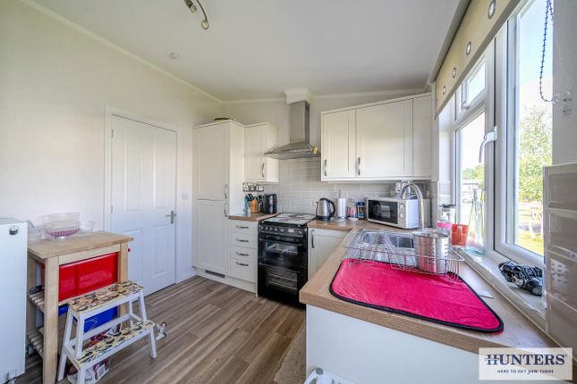 6, St. George Close, Selby photo 4