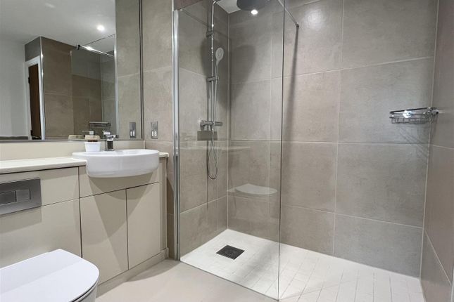 Apartment 27 Ocean House, Sea Road, Carlyon Bay photo 4
