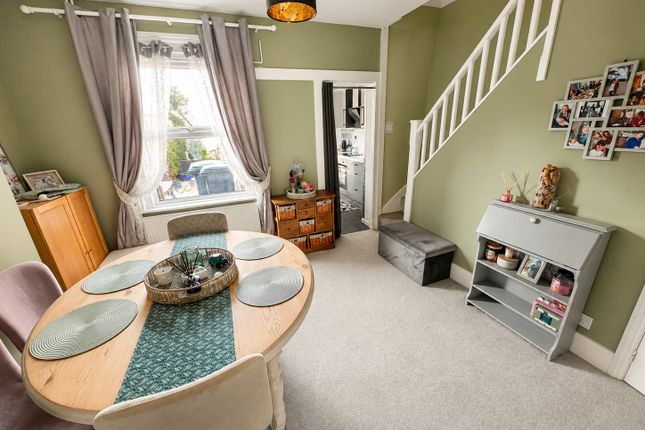 124, Mayfield Road, Gosport photo 3