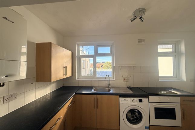 Flat F, 9, Grenfell Road, Mitcham photo 4