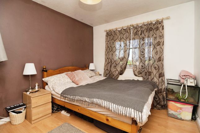 Flat for sale in Swiftsure Road, Chafford Hundred, Grays, Essex